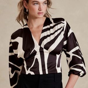 NWT Banana Republic Full Sleeve Blouse